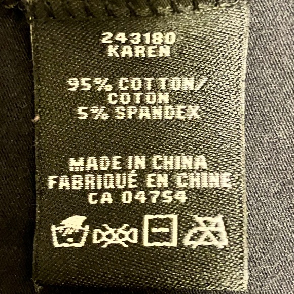 ⭐️2/$20⭐ Unlisted by Kenneth Cole - black t-shirt w/gold rivet accents, size L - Picture 5 of 6